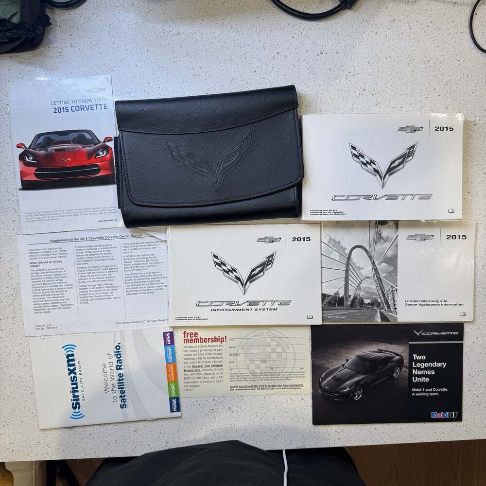 2015 Chevrolet Corvette C7 Owner's Manual Set with Leather Case